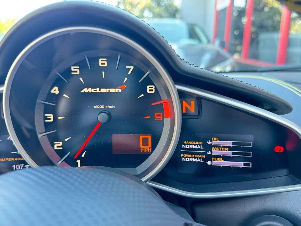 2015 McLaren 650S Spider - Image 19 of 31