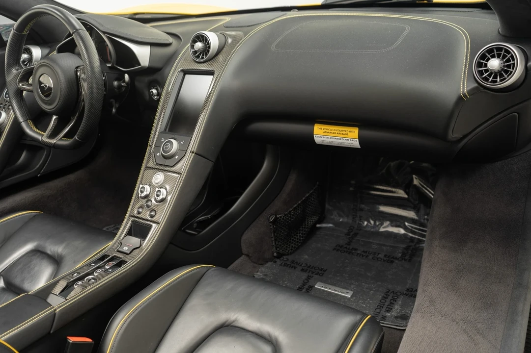 2015 McLaren 650S Spider - Image 14 of 21