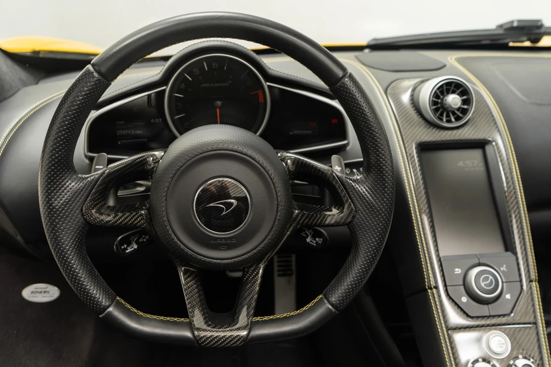 2015 McLaren 650S Spider - Image 15 of 21
