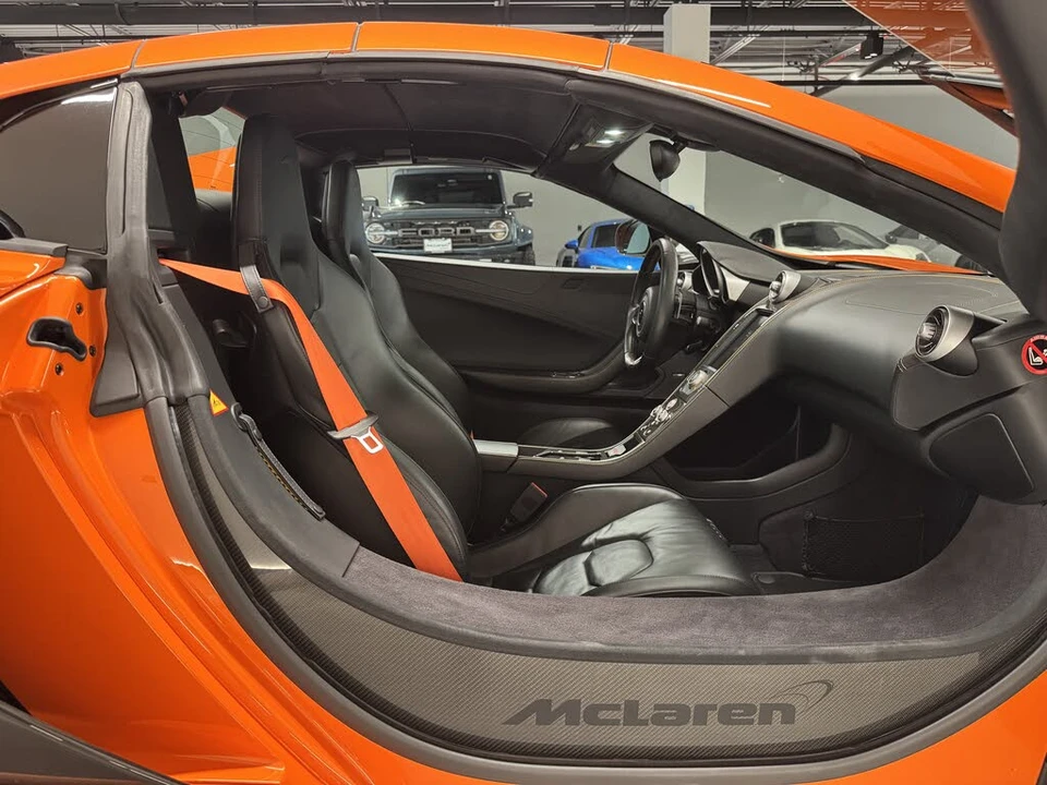 2015 McLaren 650S Spider - Image 12 of 14