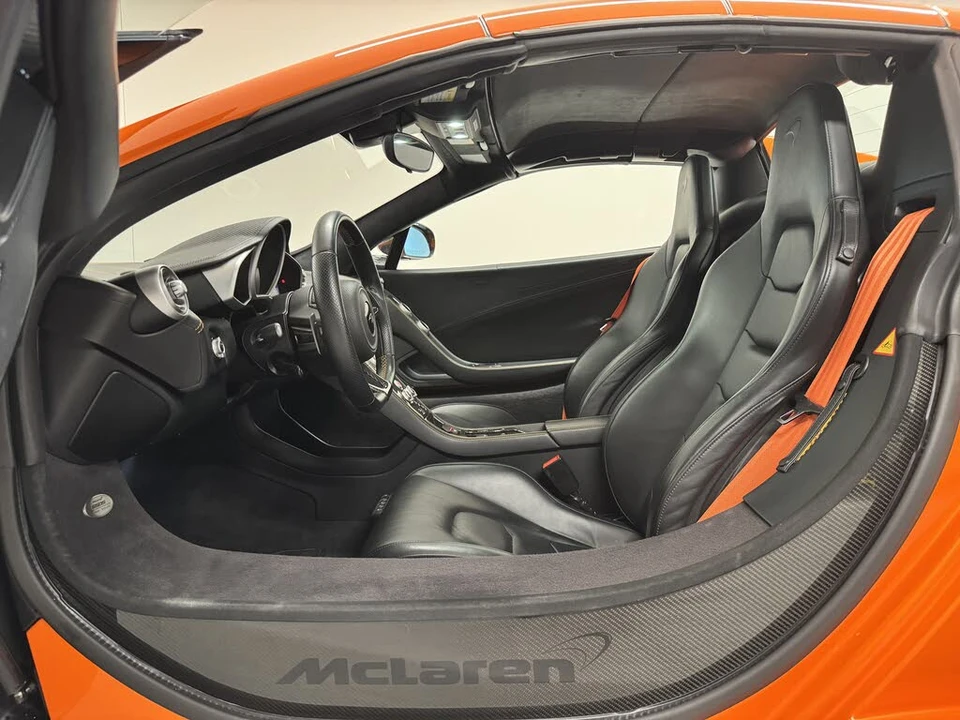 2015 McLaren 650S Spider - Image 9 of 14