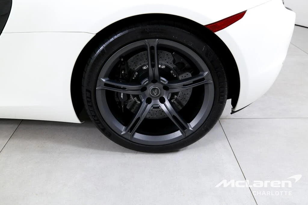 2015 McLaren 650S Spider - Image 27 of 31