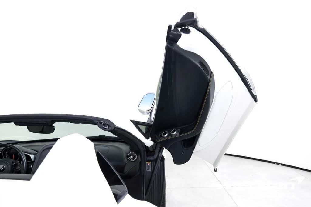 2015 McLaren 650S Spider - Image 19 of 31