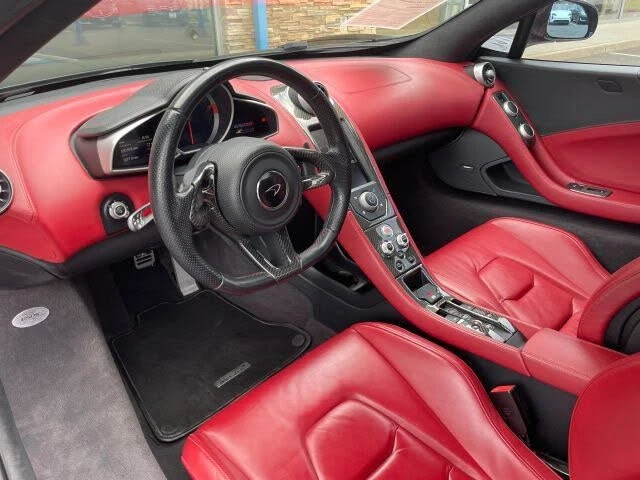 2015 McLaren 650S Spider - Image 2 of 31