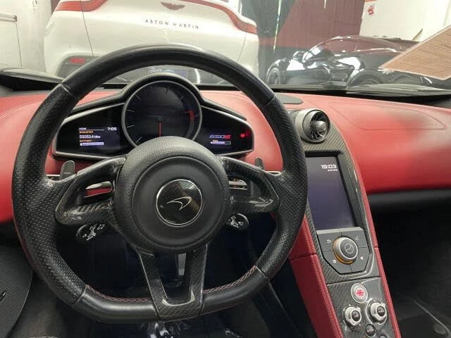 2015 McLaren 650S Spider - Image 26 of 31