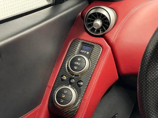 2015 McLaren 650S Spider - Image 29 of 31