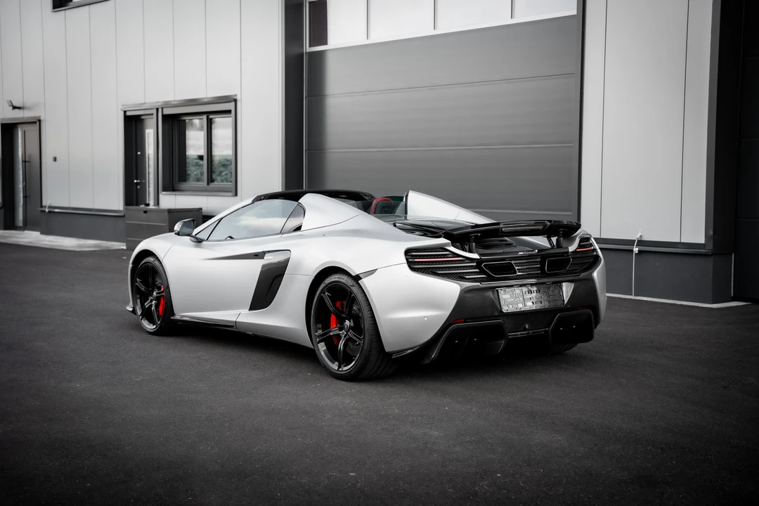 2015 McLaren 650S Spider - Image 18 of 31