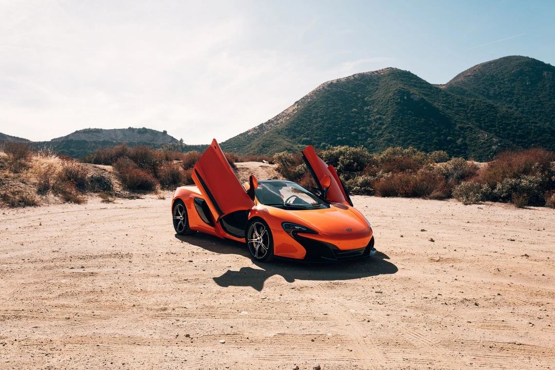 2015 McLaren 650S Spider - Image 12 of 14