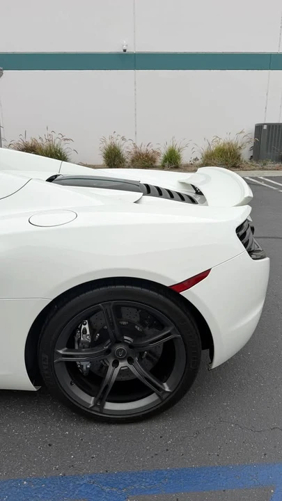 2015 McLaren 650S - Image 7 of 10
