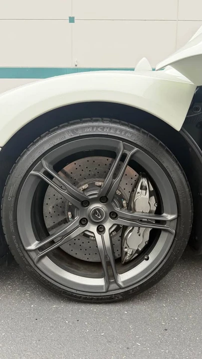 2015 McLaren 650S - Image 3 of 10