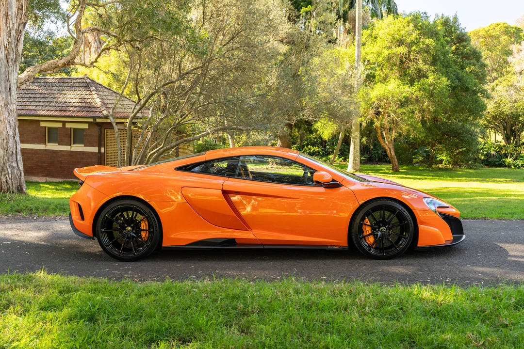 2016 McLaren 675LT Coupe - Image 8 of 31