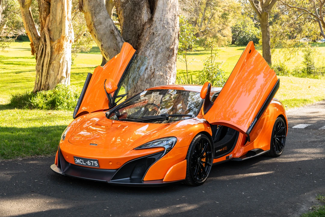 2016 McLaren 675LT Coupe - Image 24 of 31