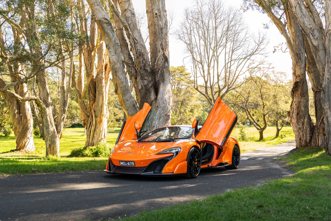2016 McLaren 675LT Coupe - Image 25 of 31