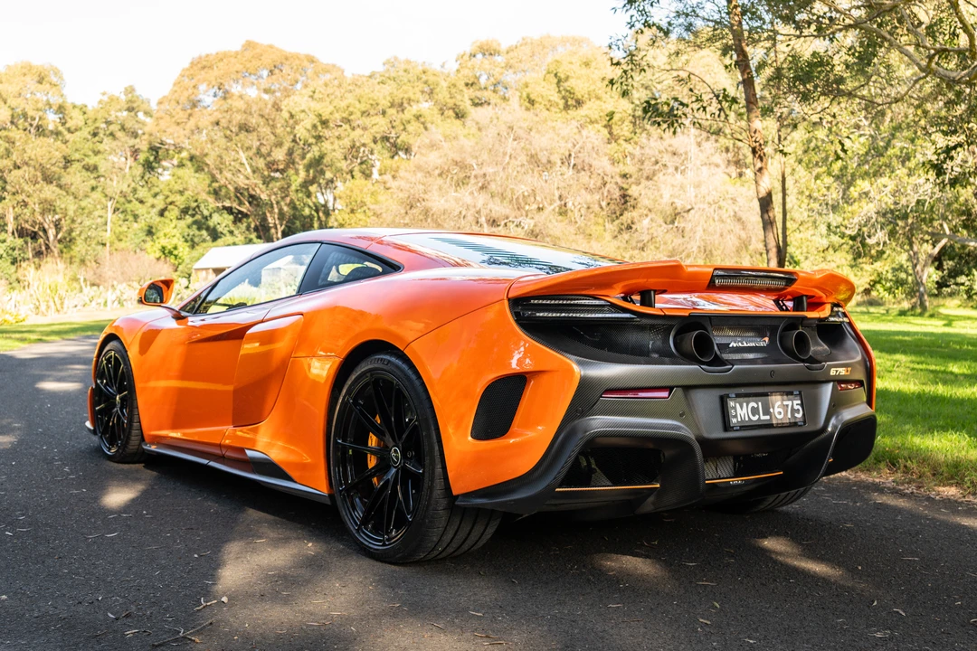 2016 McLaren 675LT Coupe - Image 12 of 31