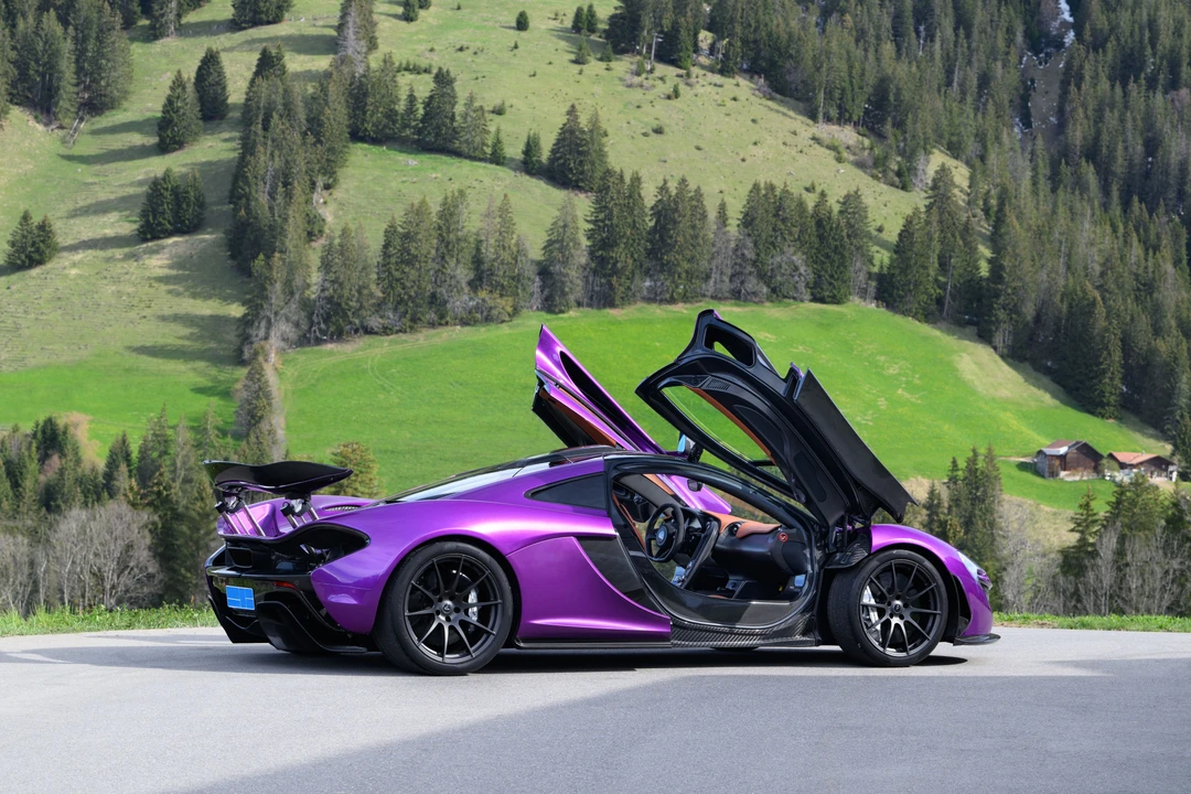 2015 McLaren P1 - Image 11 of 31