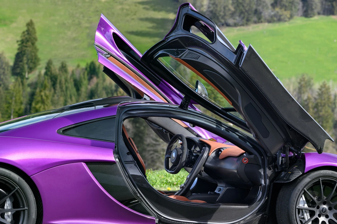 2015 McLaren P1 - Image 12 of 31