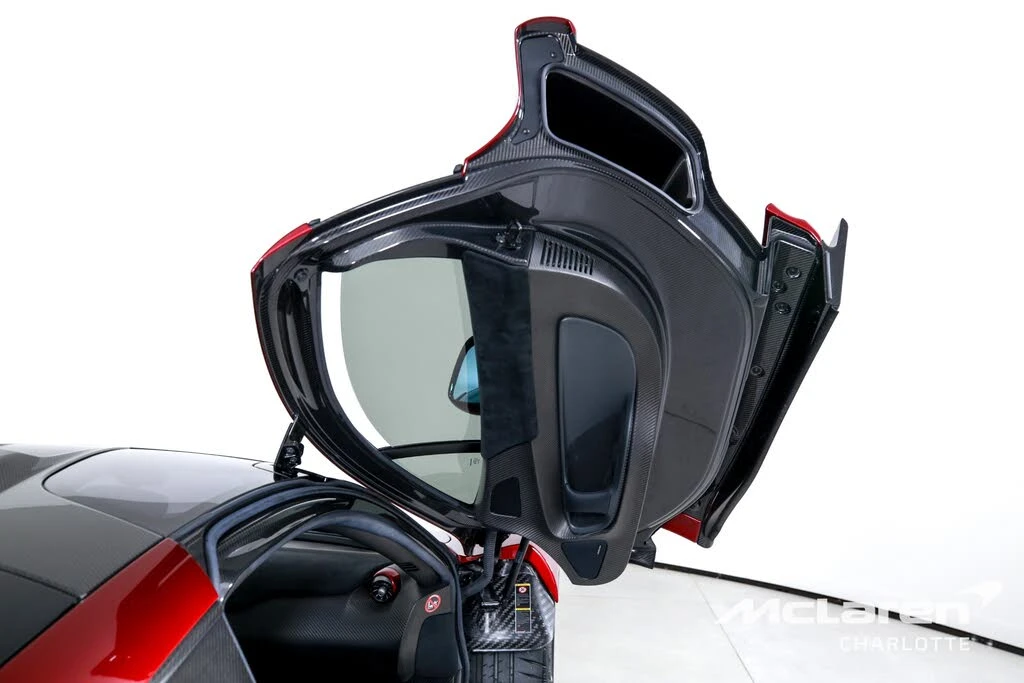 2015 McLaren P1 - Image 21 of 31