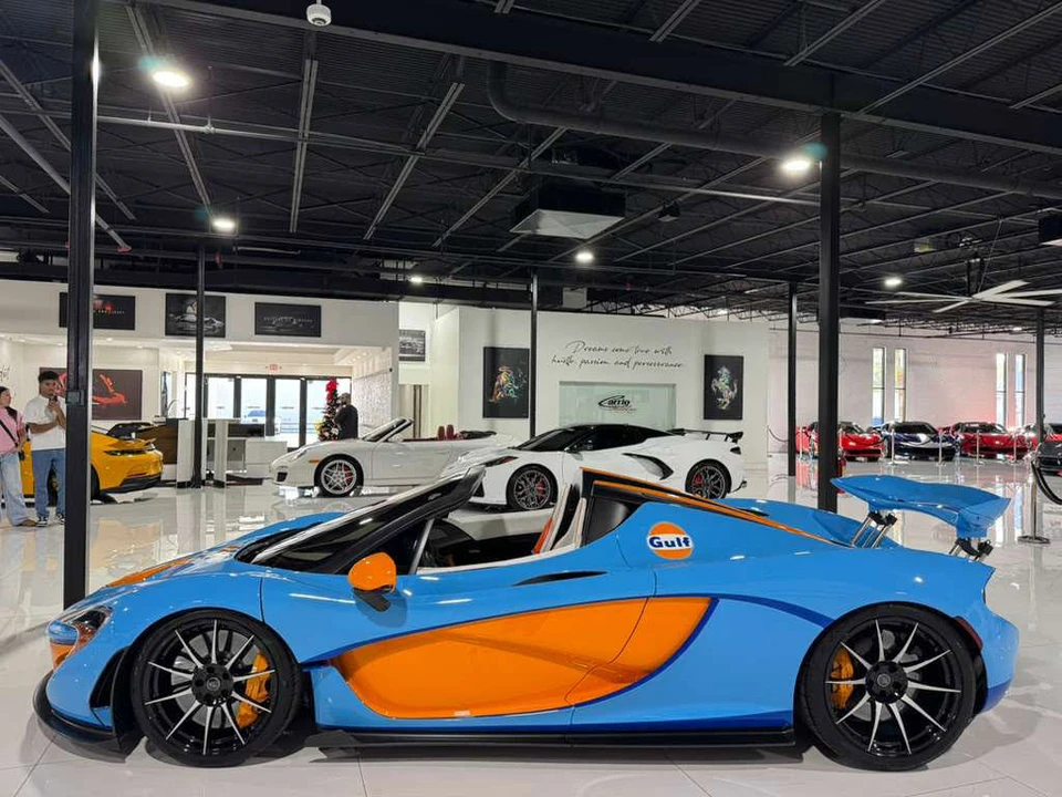 2015 McLaren P1 - Image 4 of 31