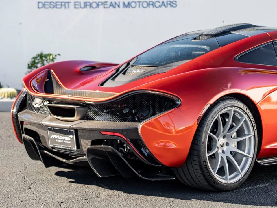 2015 McLaren P1 - Image 7 of 27