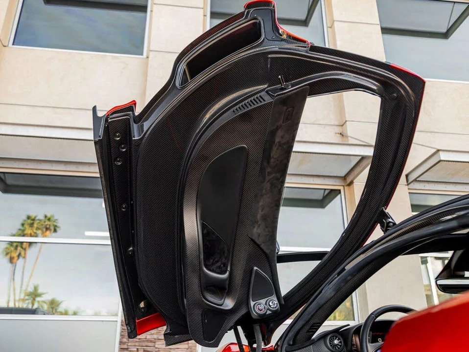 2015 McLaren P1 - Image 11 of 27