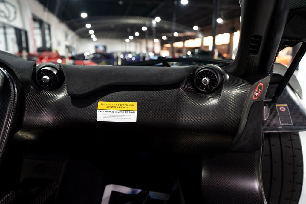 2015 McLaren P1 - Image 31 of 31
