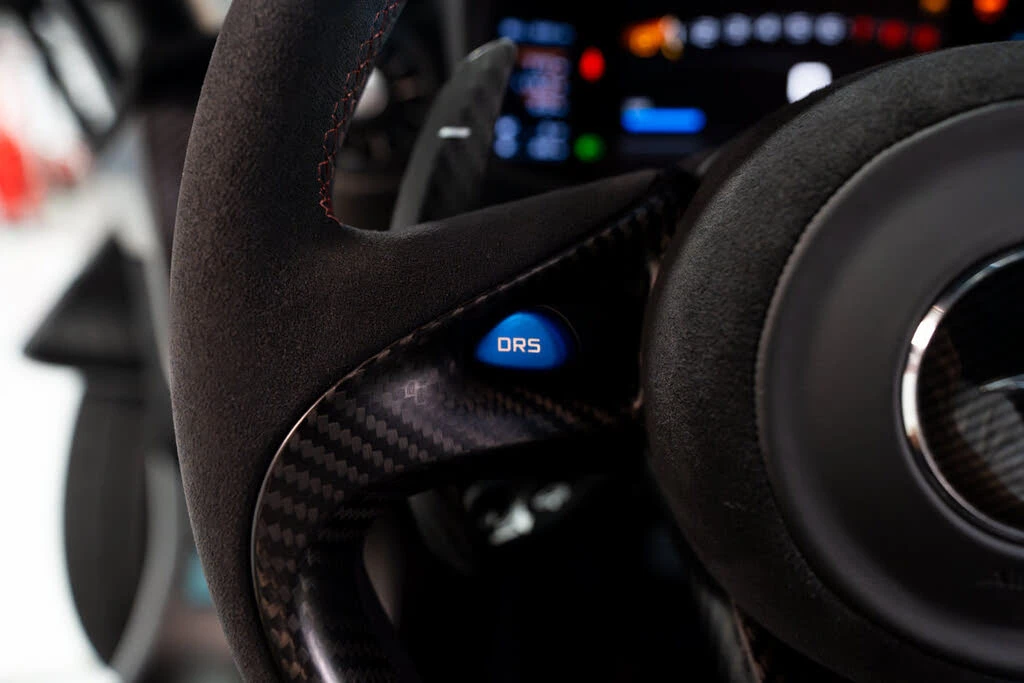 2015 McLaren P1 - Image 23 of 31