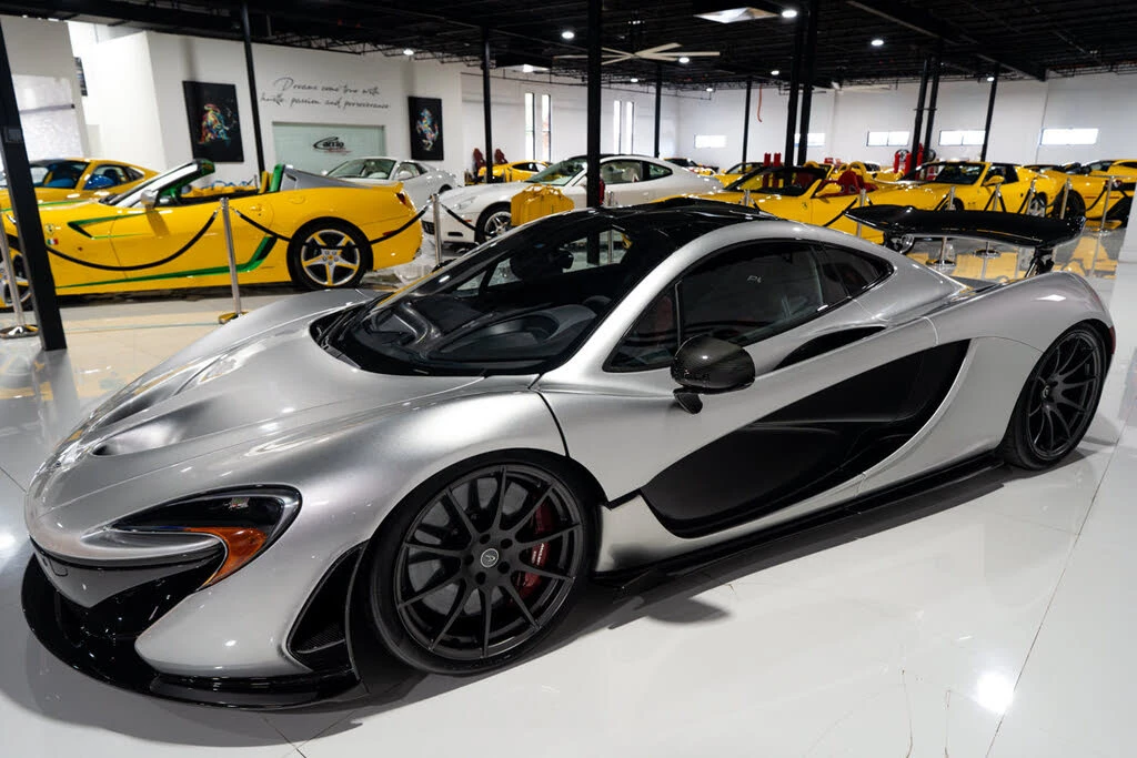 2015 McLaren P1 - Image 11 of 31
