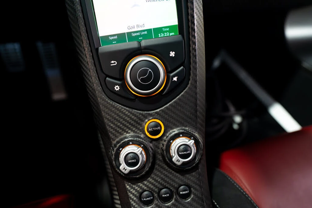 2015 McLaren P1 - Image 27 of 31