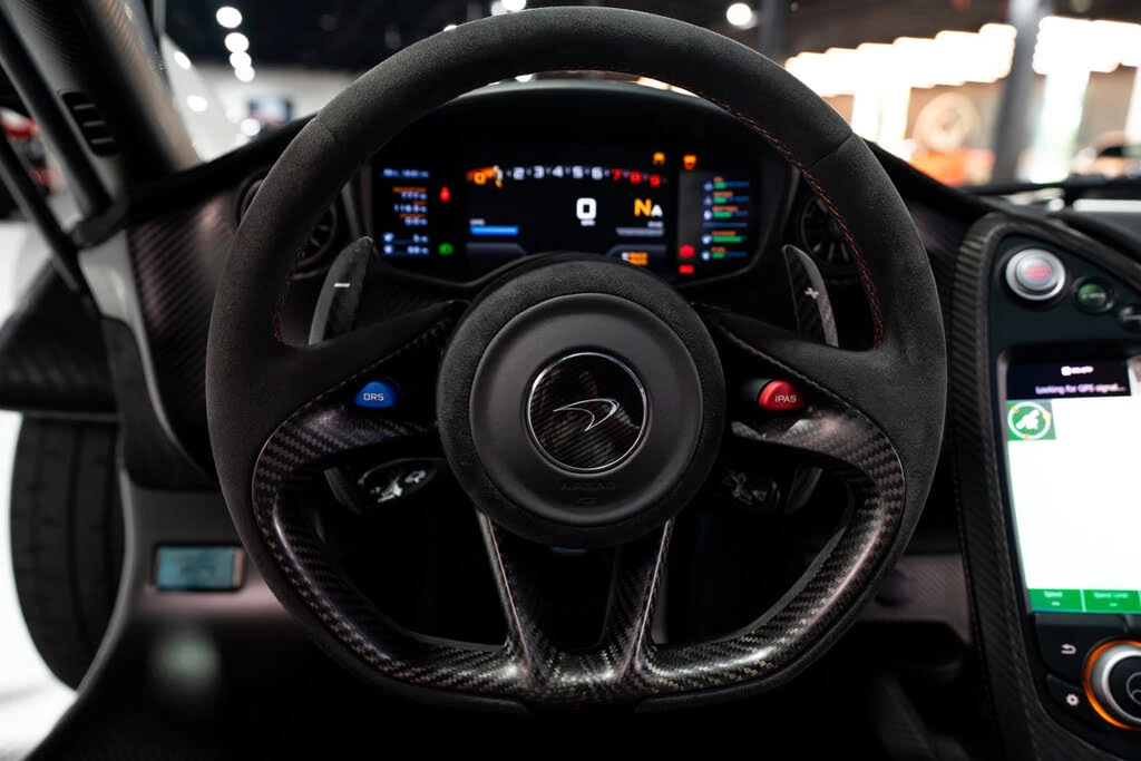 2015 McLaren P1 - Image 22 of 31