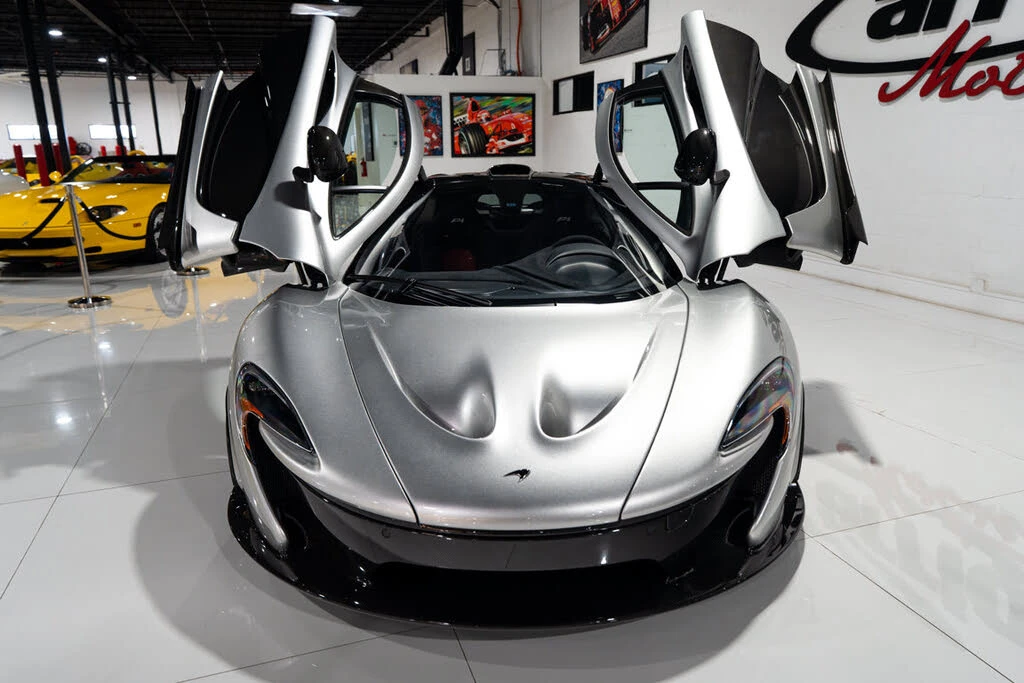 2015 McLaren P1 - Image 2 of 31