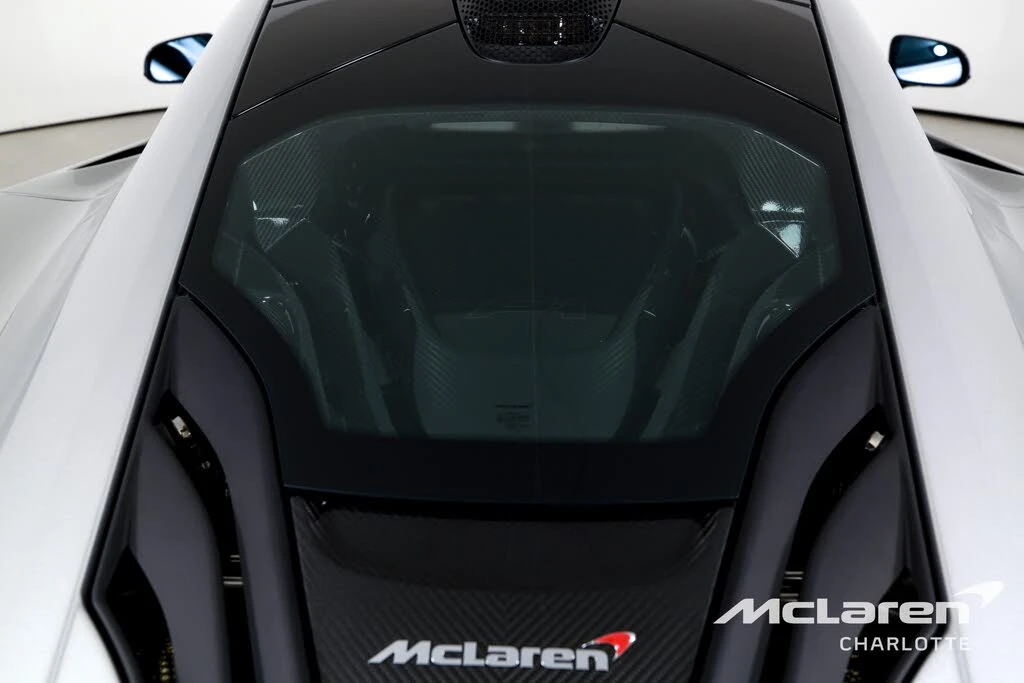 2015 McLaren P1 - Image 28 of 31
