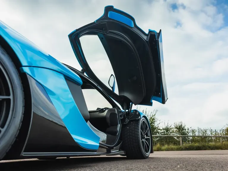 2015 McLaren P1 - Image 26 of 31