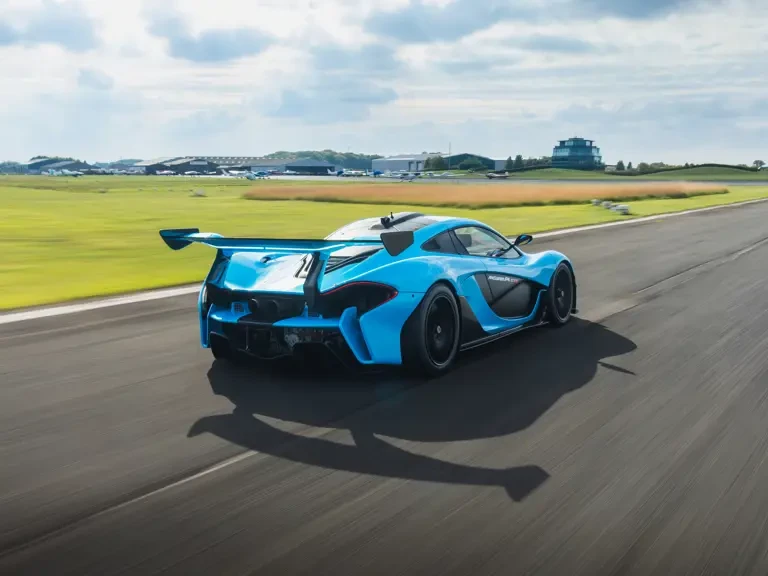 2015 McLaren P1 - Image 3 of 31