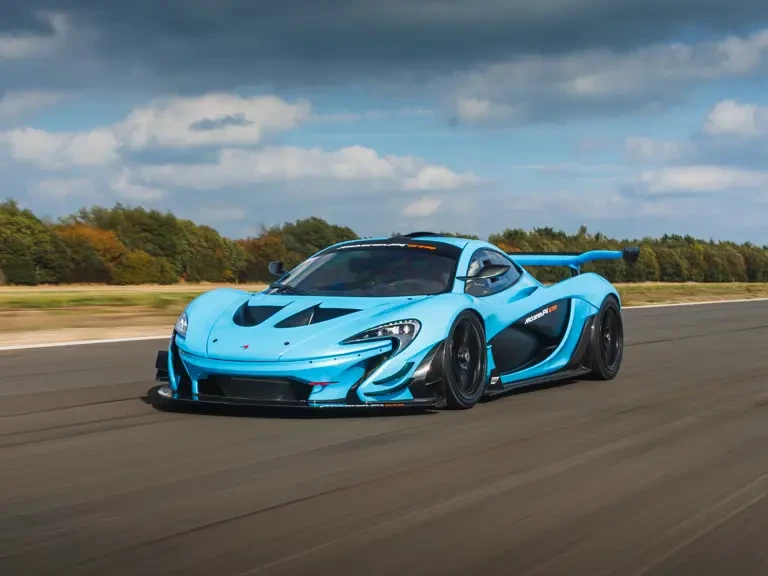 2015 McLaren P1 - Image 2 of 31