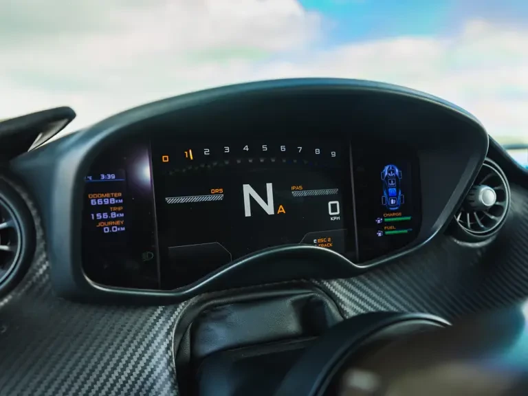 2015 McLaren P1 - Image 15 of 31