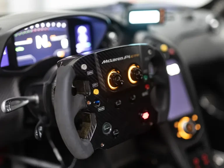 2015 McLaren P1 - Image 19 of 31