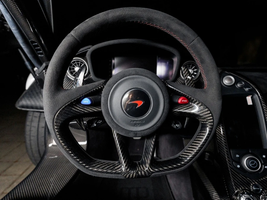 2015 McLaren P1 - Image 11 of 12