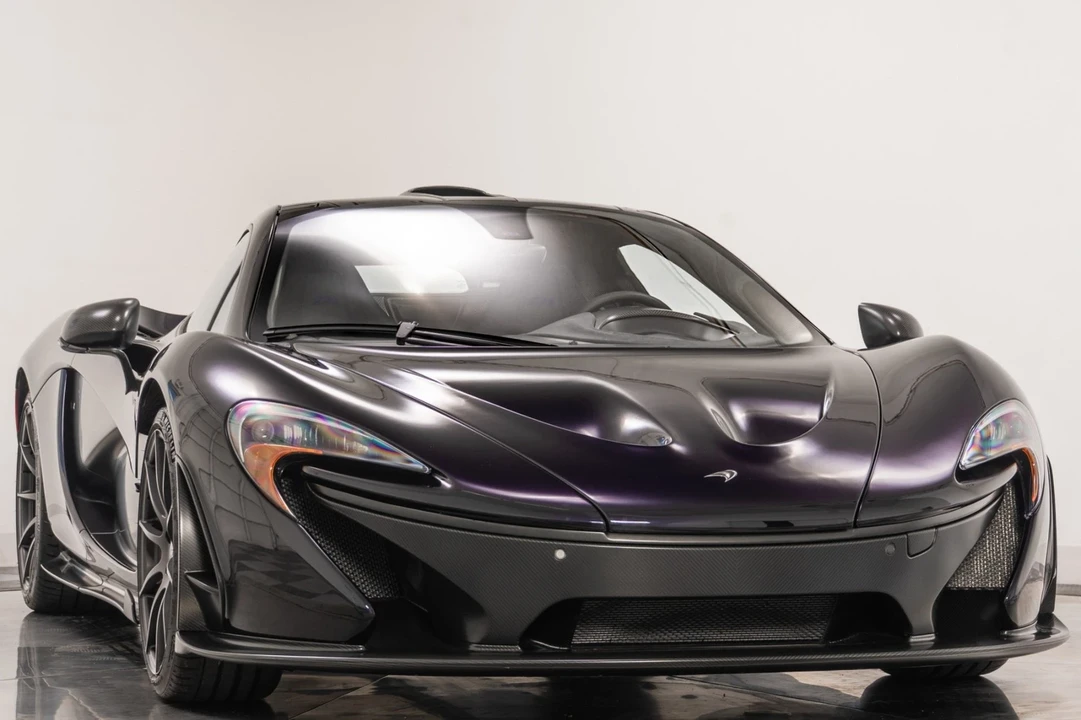 2015 McLaren P1 - Image 3 of 12