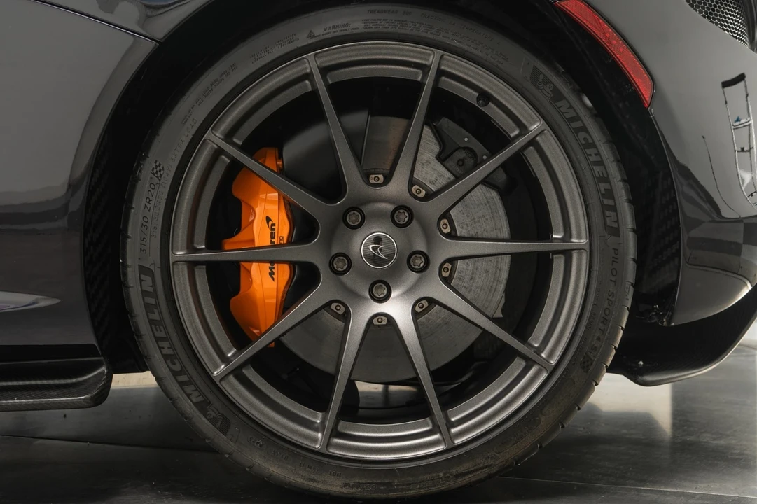 2015 McLaren P1 - Image 11 of 12