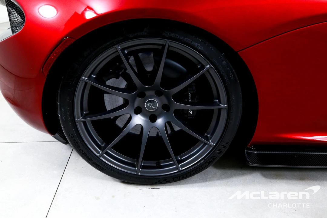 2015 McLaren P1 - Image 28 of 31