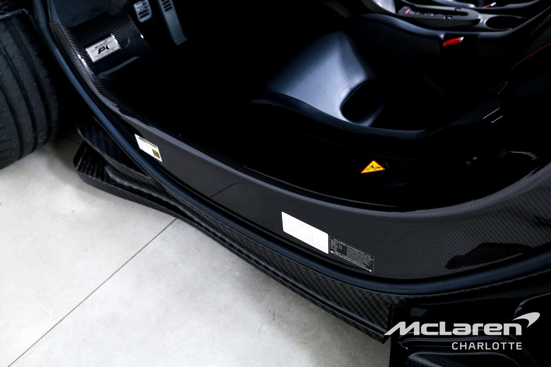 2015 McLaren P1 - Image 19 of 31