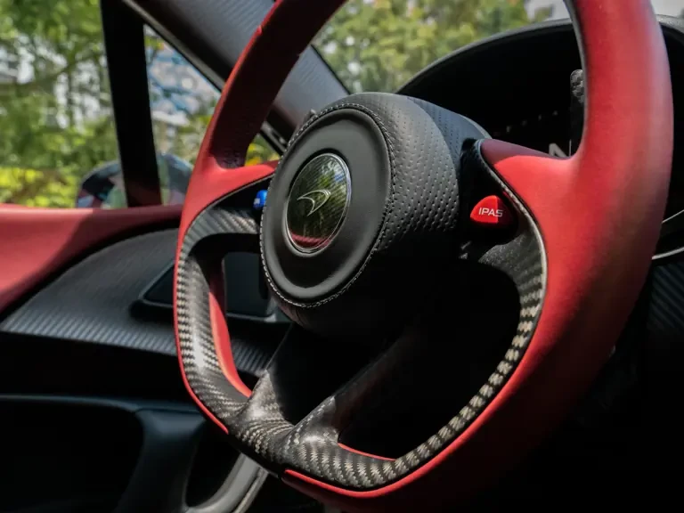 2015 McLaren P1 - Image 29 of 31