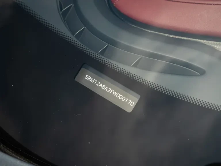2015 McLaren P1 - Image 25 of 31