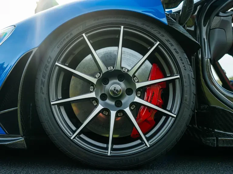 2015 McLaren P1 - Image 27 of 31