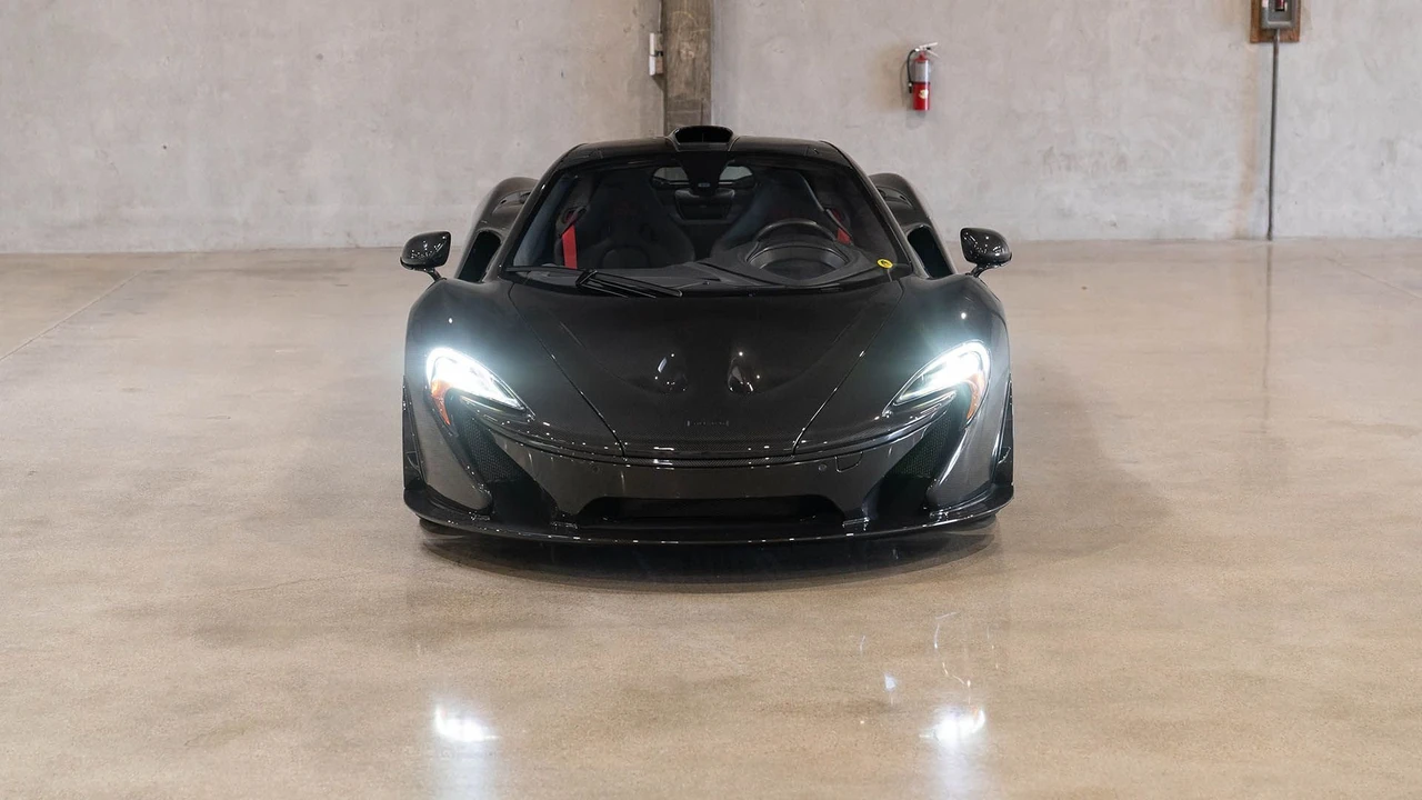2015 McLaren P1 - Image 8 of 31