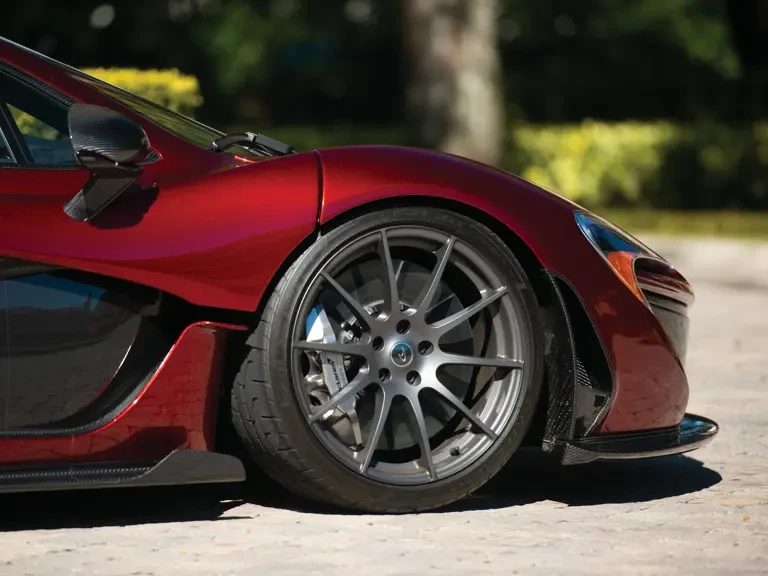2015 McLaren P1 - Image 23 of 31