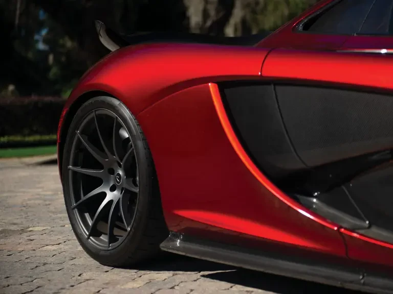 2015 McLaren P1 - Image 20 of 31