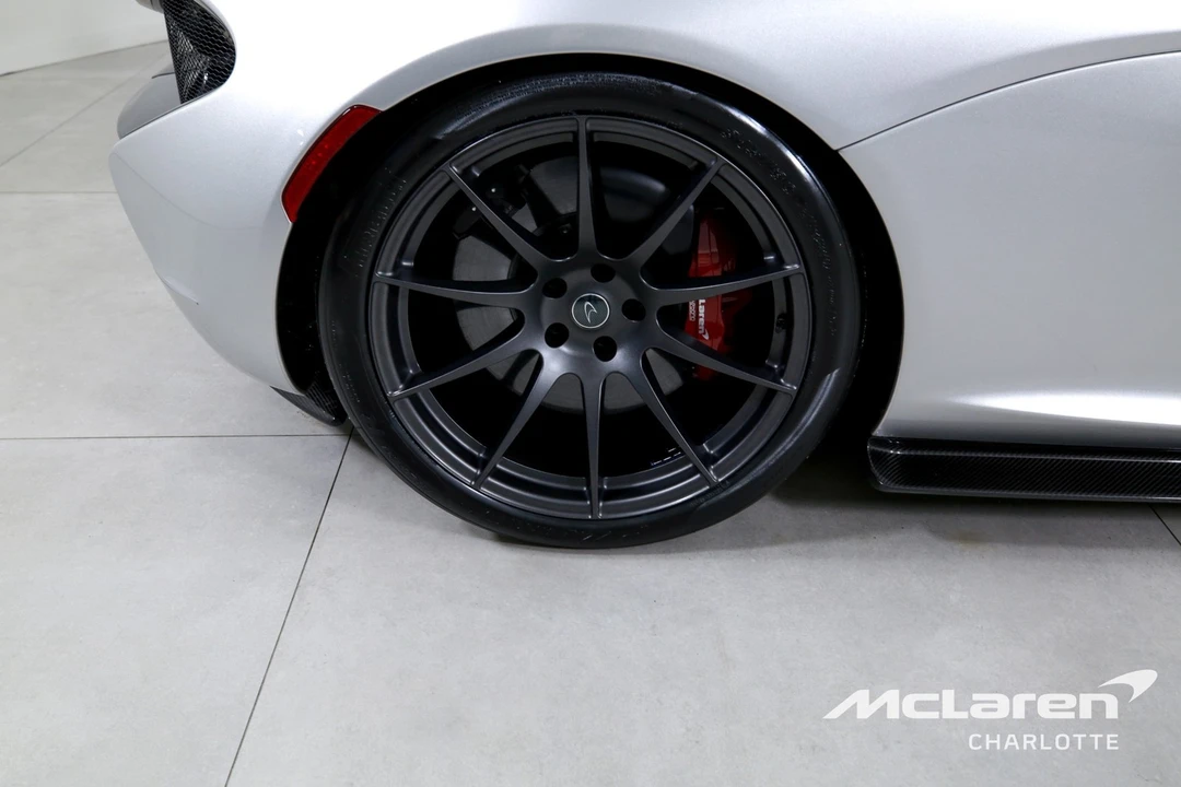 2015 McLaren P1 - Image 29 of 31