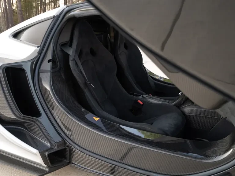 2015 McLaren P1 - Image 19 of 31