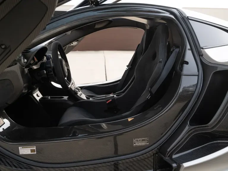 2015 McLaren P1 - Image 18 of 31